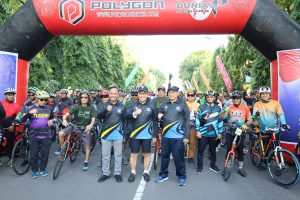 HUT POM AL ke-78, Danny Pomanto Ikut Fun Bike Sejauh 8 Kilometer