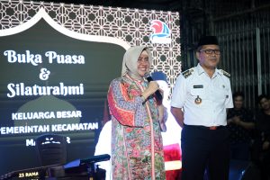 Buka Puasa di Kecamatan Makassar, Indira Yusuf Ismail Bangun Sinergi untuk Kota Makassar Dua Kali Tambah Baik