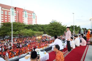 Buka Puasa Bersama Pekan Terakhir Ramadan, Danny Pomanto Ucap Terima Kasih ke Satgas Kebersihan