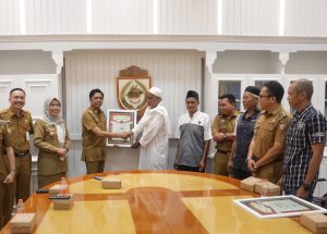 Warga Hibahkan Tanahnya Ke Pemkot Makassar, PJ Sekda : Terimakasih, Tanah Ini Bermanfaat Bagi Masyarakat Umum