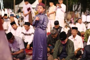 Azan Merdu Rifaat di Salat Subuh Berjemaah Pemkot Makassar, Bocah 7 Tahun Juara STQH Tingkat Provinsi 2023