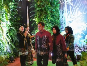 Didampingi Ketua DWP, PJ Sekda Makassar Hadiri Gala Dinner Apeksi XVII di Balikpapan