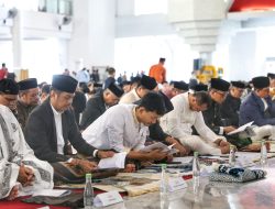 Moment Shalat Ied Adha, Pj Sekda Makassar Ajak Masyarakat Tumbuhkan Sikap Rela Berkorban