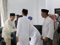 Usai Shalat Idul Adha, PJ Sekda Rajut Silatuhrahmi Lewat Open House