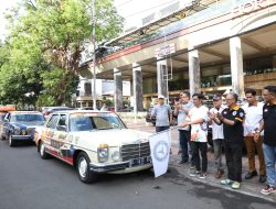 PJ Sekda Makassar Lepas Peserta Mercedes Benz Klasik Tour Der Sulawesi