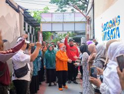 Indira Yusuf Ismail Tinjau dan Apresiasi Lorong Wisata Gimje di Kelurahan Kalukuang