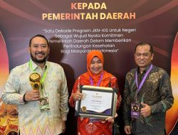 Cakupan Kepesertaan JKN Capai 99%, Makassar Terima UHC Award 2024