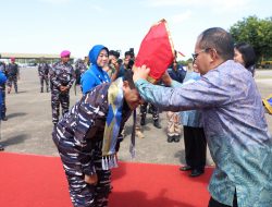 Kunker di Makassar, Danny Pomanto dan Indira Yusuf Ismail Jemput KSAL Laksamana TNI Muhammad Ali di Bandara Lanud Sultan