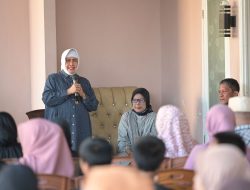 Indira Yusuf Ismail Sharing Pencegahan Stunting Kepada IRT dan Mahasiswa di Pampang