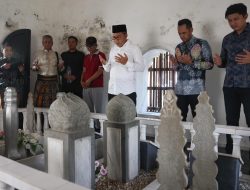 Danny Pomanto Sempatkan Diri Ziarah ke Makam Datu Suppa dan Mantan Wakil Wali Kota Parepare Faisal Sapada