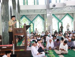 Danny Pomanto Maulid Bareng Pengurus dan Jemaah Masjid Al-Markaz