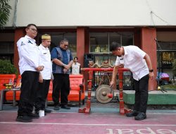 Pjs Wali Kota Arwin Azis Buka Lomba Tata Upacara dan Baris-berbaris Antar Siswa-siswi SMA se-Makassar