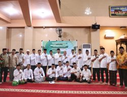 Lantik Pengurus Masjid Al Abrar, Andi Arwin Azis Harap Program Inovatif untuk Kemakmuran Umat