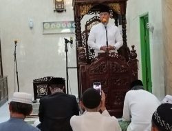 Laksanakan Salat Jumat, Pjs Wali Kota Makassar Ingatkan Netralitas ASN