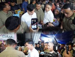 Camat Ujung Tanah Dampingi Wakil Presiden Republik Indonesia Menyusuri Lorong Kelurahan Pattingaloang