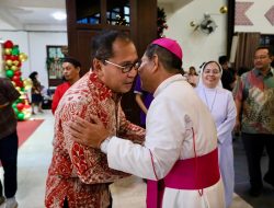 Tunjukkan Toleransi dan Kebersamaan pada Momentum Natal, Danny Pomanto Hadiri Open House Keuskupan Agung Makassar
