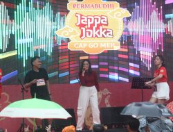 Singer Performance Fitri Meriahkan Heritage Run di Tengah Hujan Deras