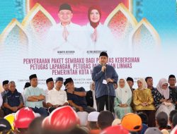 Pemkot Makassar Salurkan 7.640 Paket Sembako untuk Petugas Kebersihan, Linmas, Hingga Marbot Masjid