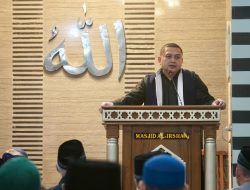Wali Kota Makassar Dorong Peningkatan Pendidikan dan Kebersihan di Masjid Al Irshan Minasa Upa