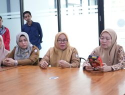 Ketua TP PKK Makassar Melinda Aksa Tinjau Inkubator UMKM, Apresiasi Produk Masuk Program Makan Bergizi Gratis