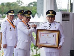 Wali Kota Munafri Terima Penghargaan di Puncak Hari OTDA XXIX