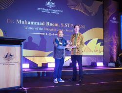 Dr.Muhammad Roem Alumni Australia asal Makassar raih Emerging Leader Award dari Pemerintah Australia