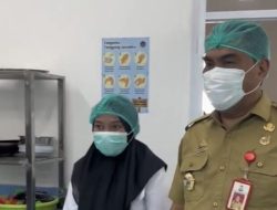 Kepala DPPKB Makassar Tinjau SPPG di Rappocini, Pastikan Program MBG Berjalan Optimal dan Tepat Sasaran