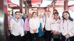 Kunjungi Paotere Bareng Istri Wapres RI, Melinda Aksa Perkuat Pembinaan Kualitas Produk Warga Pesisir