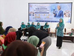 Ibu Berdaya, TP PKK Makassar Bekali Pelaku UMKM Perempuan dengan Keterampilan AI
