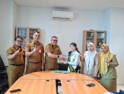 Duta Baca Pelajar Makassar Donasikan Buku Anak Untuk Perpustakaan Keliling